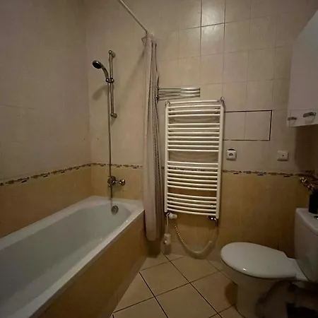 Apartman U Cisarskych Lazni Apartment