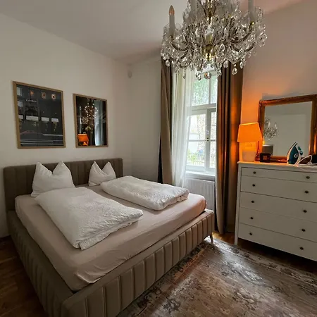 Διαμέρισμα Apartman U Cisarskych Lazni Κάρλοβι Βάρι