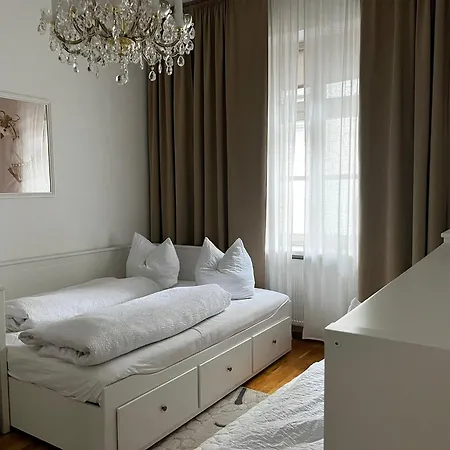 Διαμέρισμα Apartman U Cisarskych Lazni Κάρλοβι Βάρι